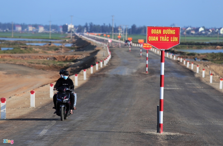 Cận cảnh cây cầu 950 tỷ đồng nối Nghệ An và Hà Tĩnh - 11