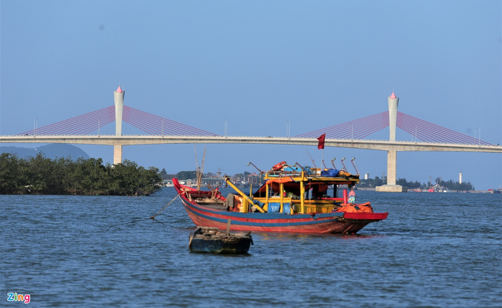 Cận cảnh cây cầu 950 tỷ đồng nối Nghệ An và Hà Tĩnh - 13