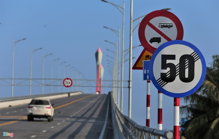 Cận cảnh cây cầu 950 tỷ đồng nối Nghệ An và Hà Tĩnh - 7