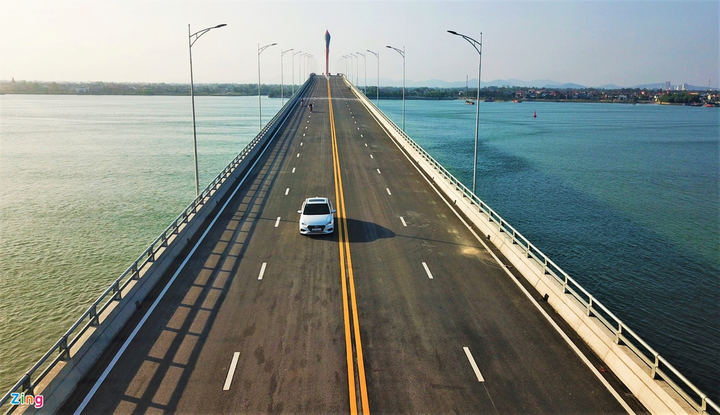 Cận cảnh cây cầu 950 tỷ đồng nối Nghệ An và Hà Tĩnh - 10