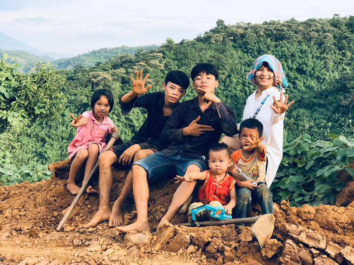 Cô gái Dao Tuyển và hành trình cứu rừng xanh - 1