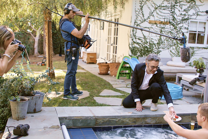 Sự dối trá đằng sau hình ảnh cuộc sống giàu sang của sao mạng xã hội - 4