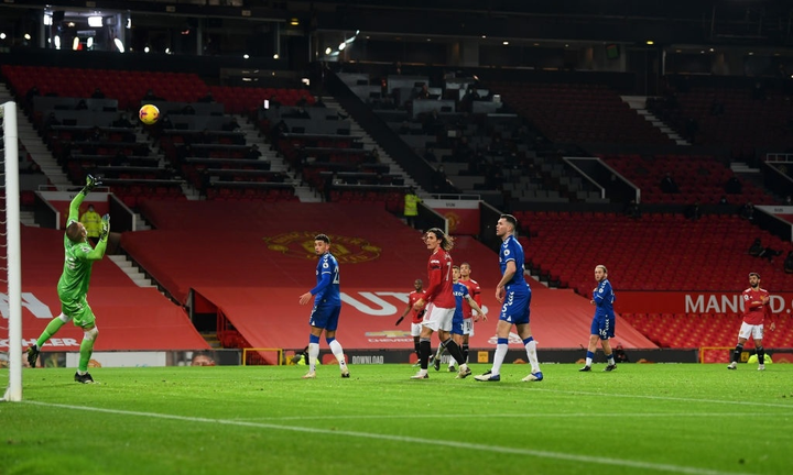 Dấu ấn Man Utd 3-3 Everton: Công làm, thủ phá - 2