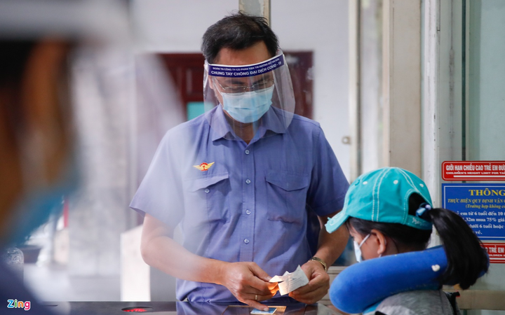 Chuyến tàu đặc biệt chở công nhân về quê đón Tết - 3