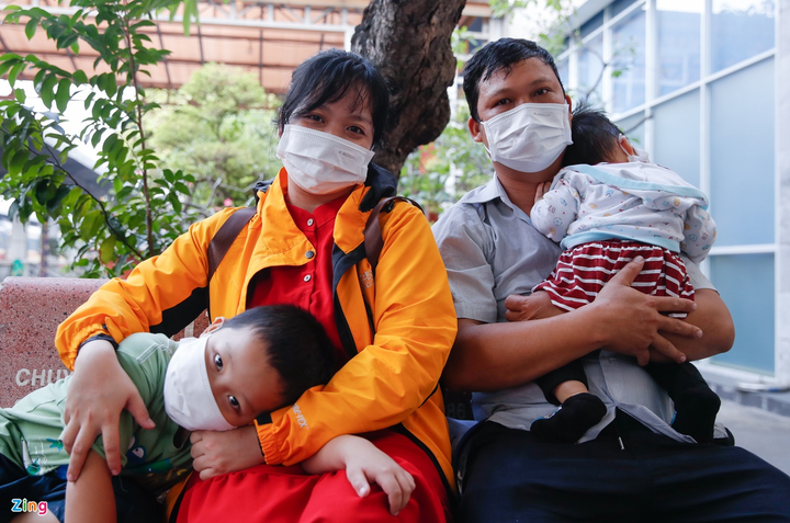 Chuyến tàu đặc biệt chở công nhân về quê đón Tết - 5