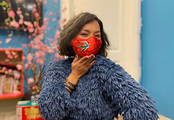 NTK Đức Hùng thêu khẩu trang tặng 'cả làng' sao Việt dùng trong dịp Tết - 6