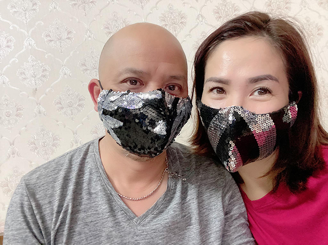 NTK Đức Hùng thêu khẩu trang tặng 'cả làng' sao Việt dùng trong dịp Tết - 3