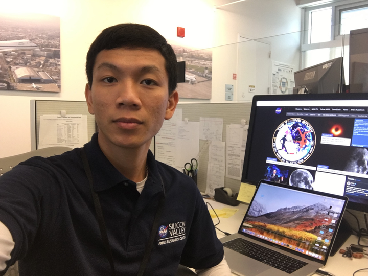 Chàng trai nghèo từ Phú Yên đến NASA - 1