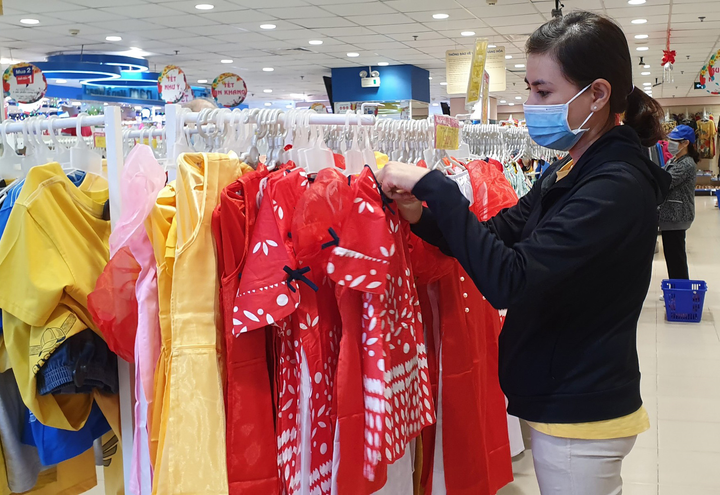 Sức mua tăng, khuyến mãi đậm tại siêu thị - 2