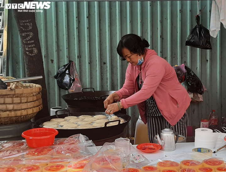 Bánh Tổ, món bánh không thể thiếu dịp Tết của người Hoa ở TP.HCM - 2