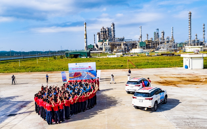 Mùa Xuân từ những giếng dầu: Hành trình xúc cảm của người dầu khí - 7