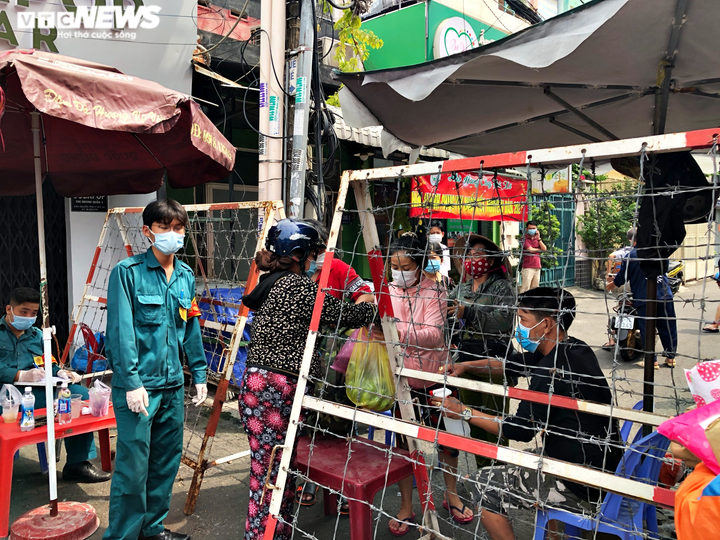 TP.HCM: Tạm dừng hoạt động một khách sạn ở Quận 5 liên quan công chứng viên - 1