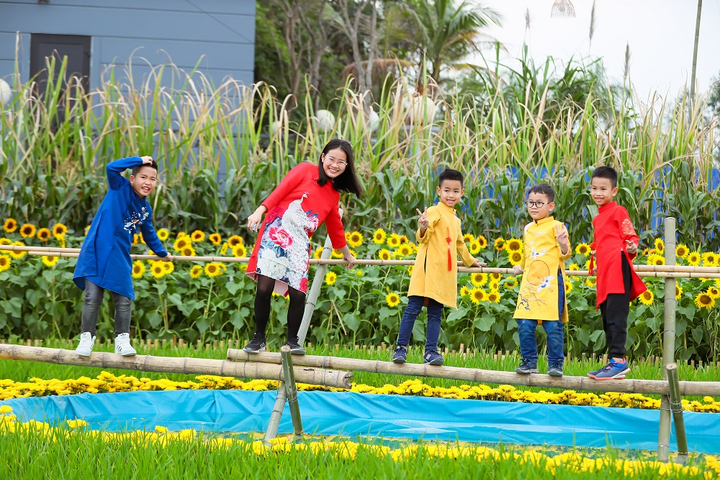 Splendora – Nơi gặp gỡ giữa cỏ hoa mùa xuân - 2