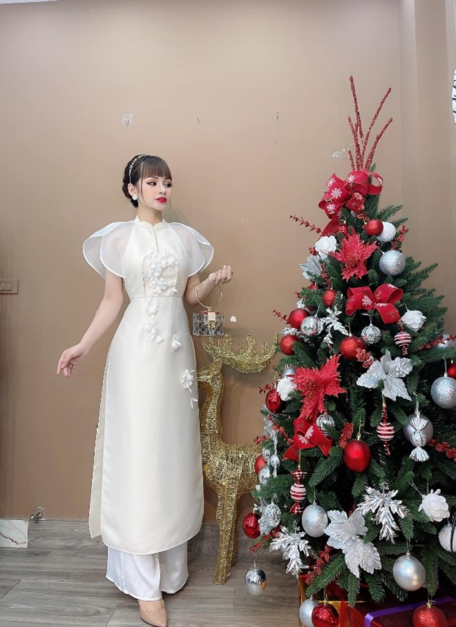 Diện hàng thiết kế cao cấp giá bình dân cùng Thời trang Phạm Bích Phượng - 1