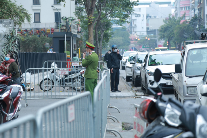 Xuất hiện ca COVID-19, Hà Nội phong tỏa 2 tòa nhà chung cư Garden Hill - 1