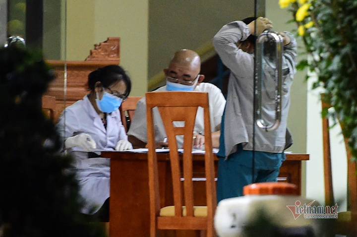 TP.HCM: Có ca nghi mắc COVID-19, UBND Quận 10 tạm dừng tiếp công dân - 2