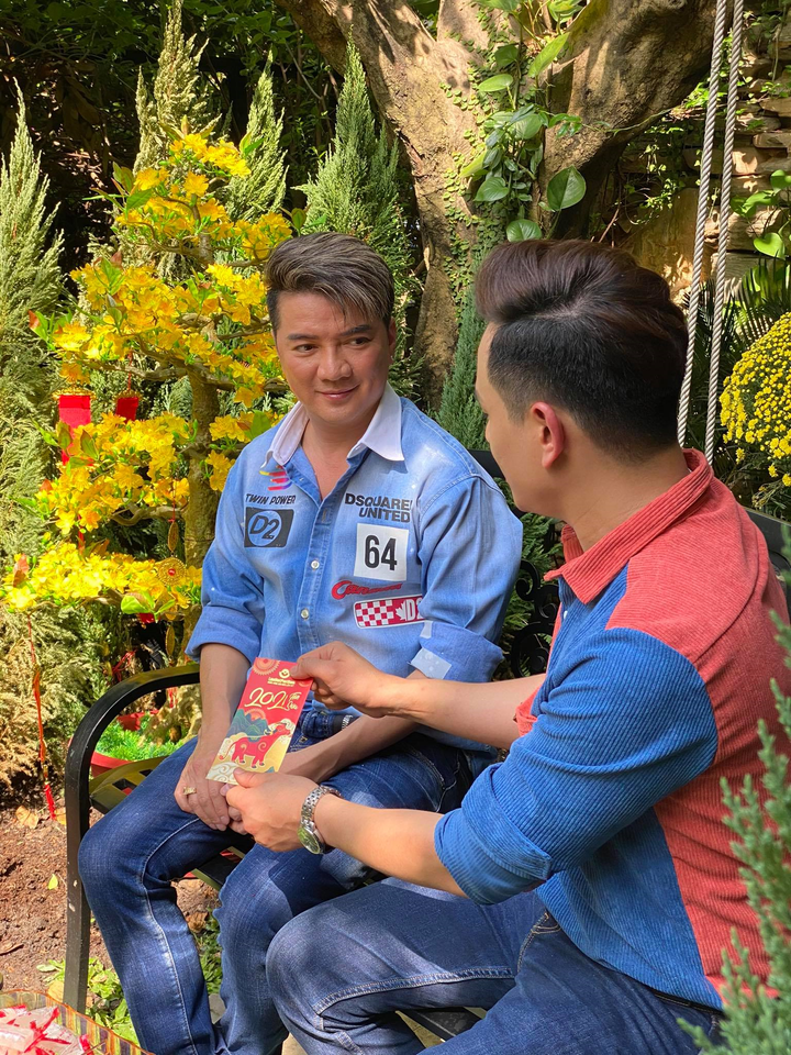 Đón giao thừa cùng Mr Đàm, Mỹ Linh, Hồ Ngọc Hà và dàn sao Việt - 13