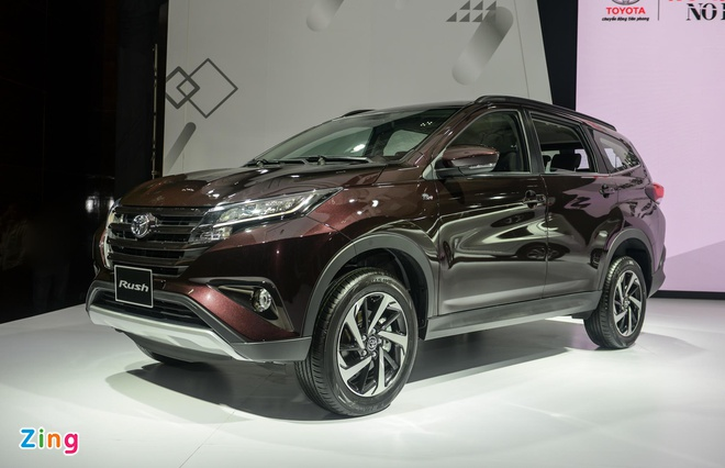 Những lựa chọn SUV 7 chỗ có giá lăn bánh dưới 1 tỷ đồng tại Việt Nam - 1