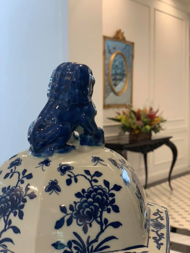 Mê mẩn ngắm không gian sống ngập tràn hoa của đạo diễn Việt Tú - 8