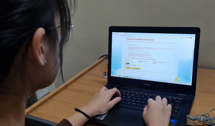 Vietjet khuyến cáo hành khách làm thủ tục trực tuyến - 1