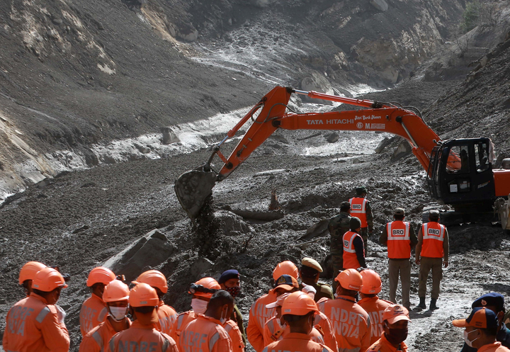 Tuyệt vọng tìm người sống sót trong thảm họa vỡ sông băng Ấn Độ - 1