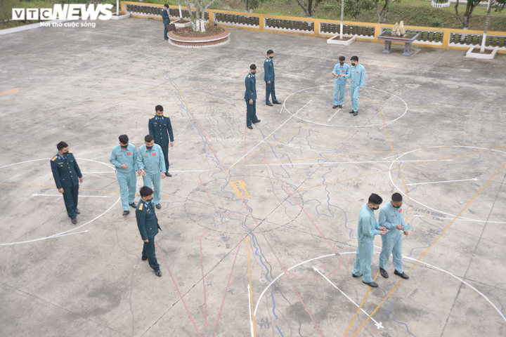 Đón Tết trên bầu trời của chàng phi công trẻ Trung đoàn không quân 921 - 2