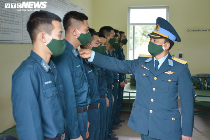 Lần đầu tiên ăn Tết xa nhà của lính trẻ phòng không - 4