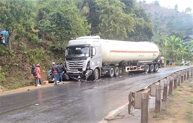 Tai nạn giao thông trong ngày đầu nghỉ Tết Nguyên đán: 31 người thương vong - 1