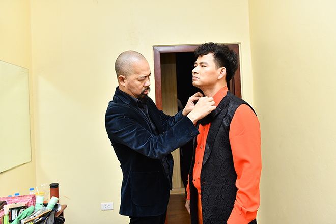 NTK Đức Hùng kể chuyện may trang phục cho Táo Quân 2021 - 3