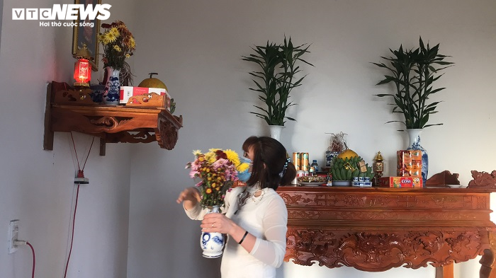 Ảnh: Được về nhà chiều 30 Tết, 22 bệnh nhân COVID-19 vỡ òa cảm xúc - 10