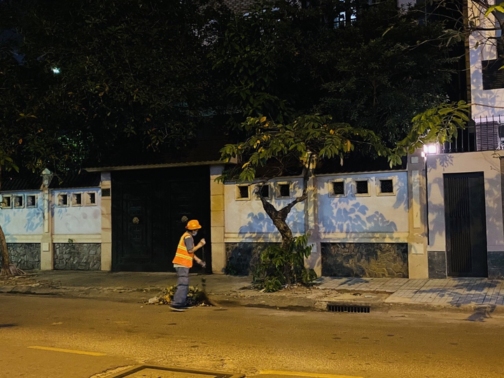 Pháo hoa rực sáng bầu trời Thủ đô mừng năm mới Tân Sửu 2021 - 23