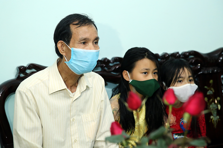 Tất niên đặc biệt ở 'khu dân cư chiến đấu' - 6