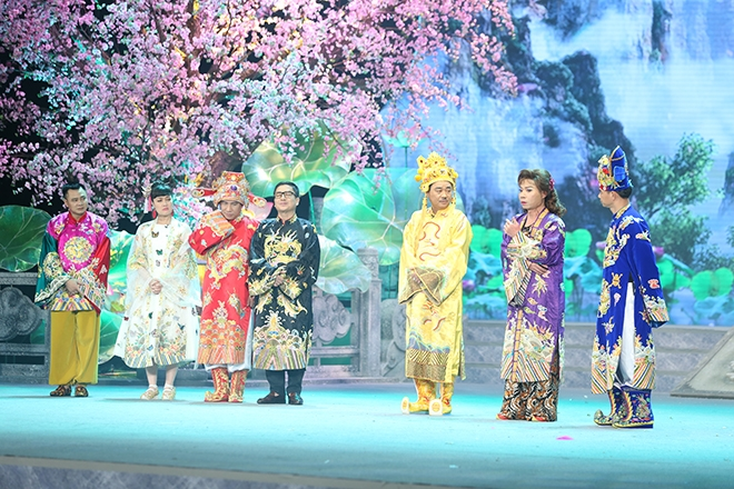 Tham chi tiết gây cười, kịch bản lê thê, Táo Quân 2021 khiến khán giả chán nản - 1