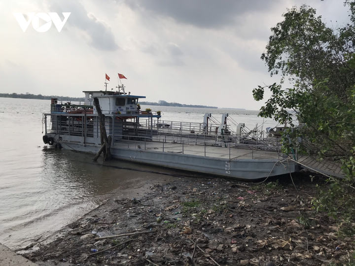 Ảnh: Sạt lở bờ sông Hậu, 6 căn nhà trôi sông ngày mùng 3 Tết - 8