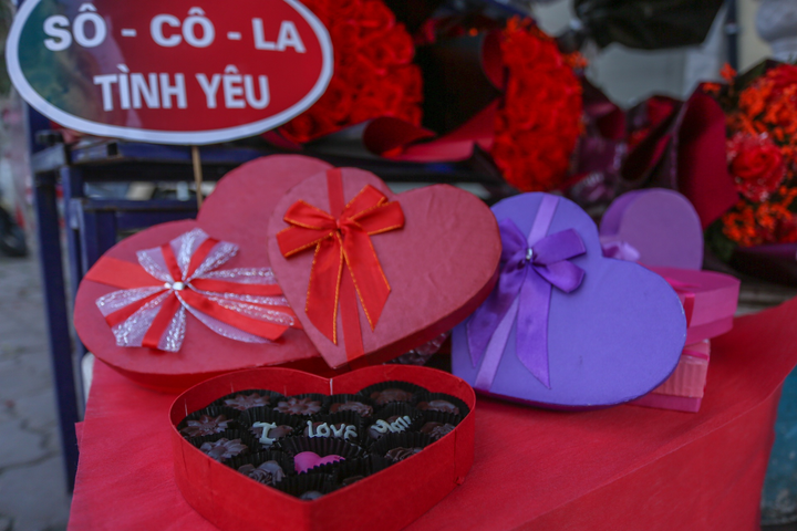 Hàng hoa, quà tặng thất thu ngày Valentine - 10