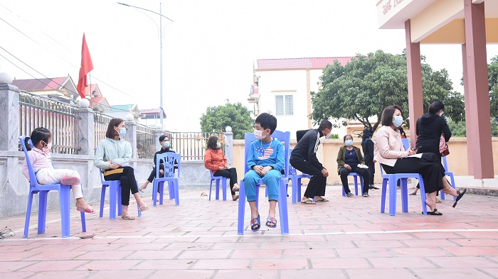 Ảnh: Xét nghiệm COVID-19 theo chiến thuật mới cho người dân Chí Linh - 1