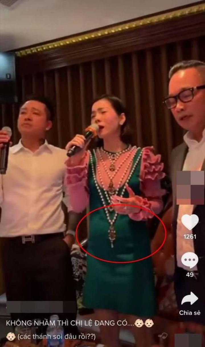 Bị nghi mang thai, Lệ Quyên đăng ảnh khoe body thon thả - 2