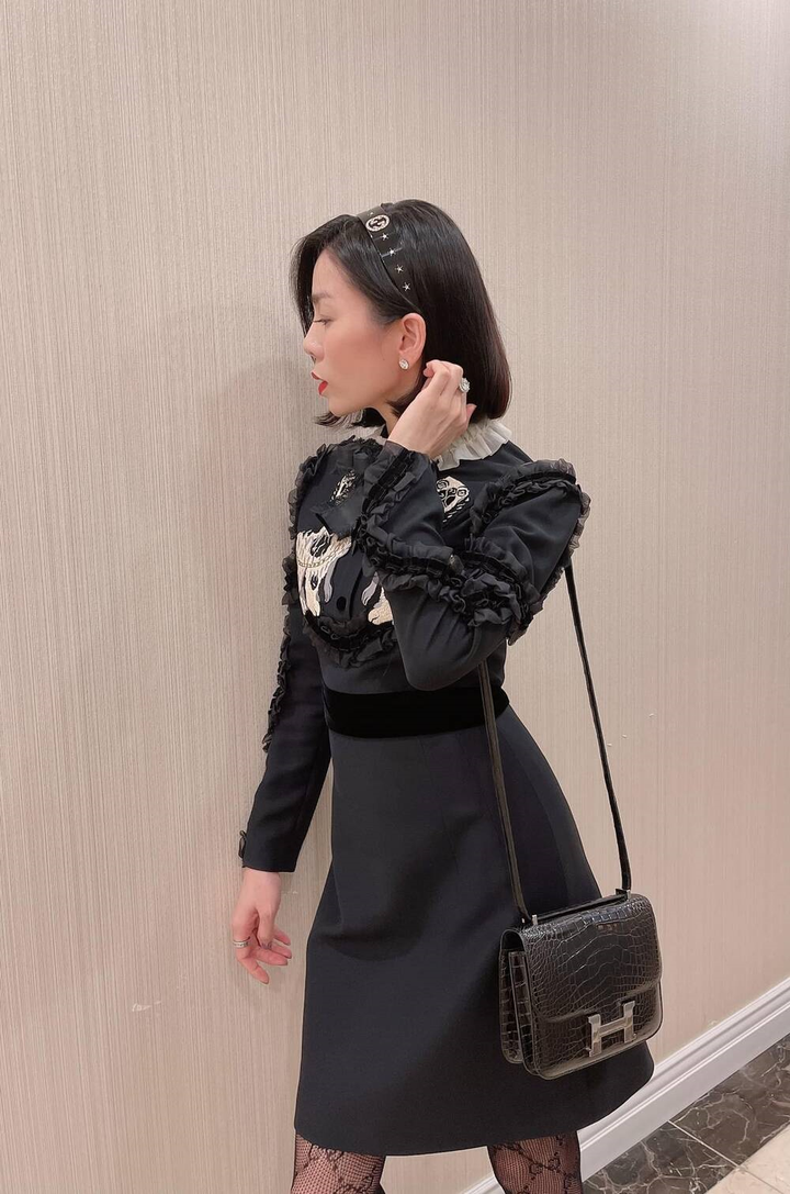 Bị nghi mang thai, Lệ Quyên đăng ảnh khoe body thon thả - 5