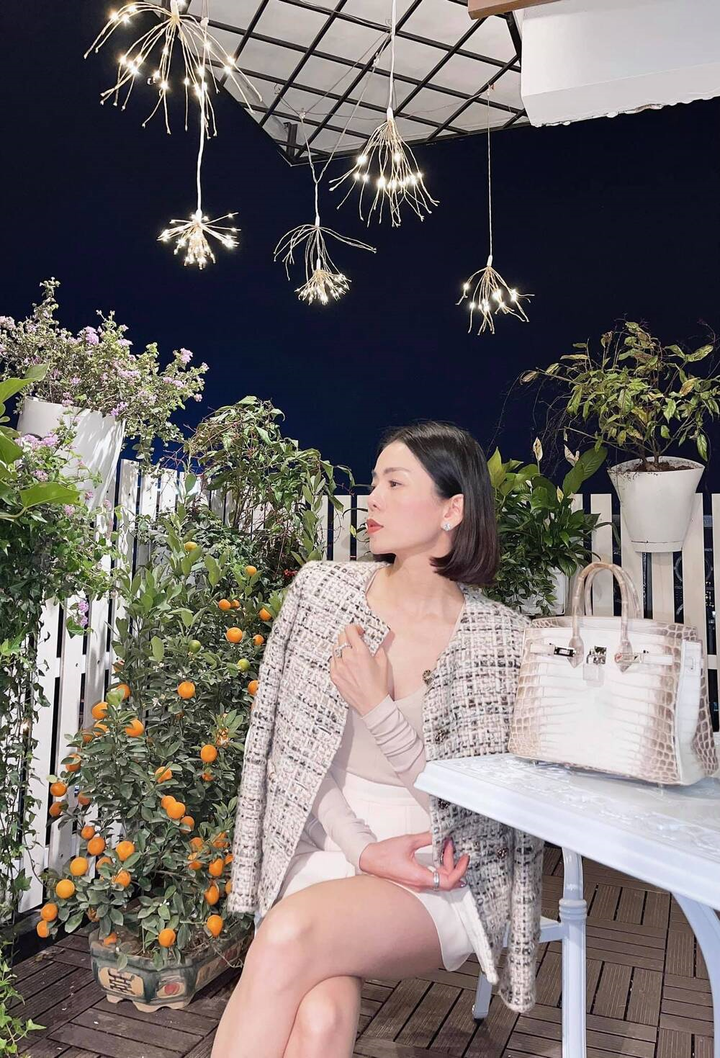 Bị nghi mang thai, Lệ Quyên đăng ảnh khoe body thon thả - 4