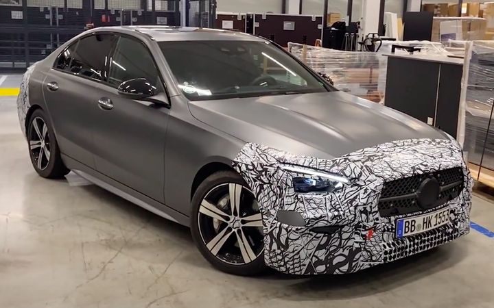 Mercedes-Benz C-Class thế hệ mới có nội thất giống S-Class - 1