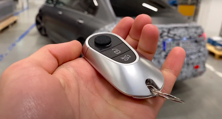 Mercedes-Benz C-Class thế hệ mới có nội thất giống S-Class - 3