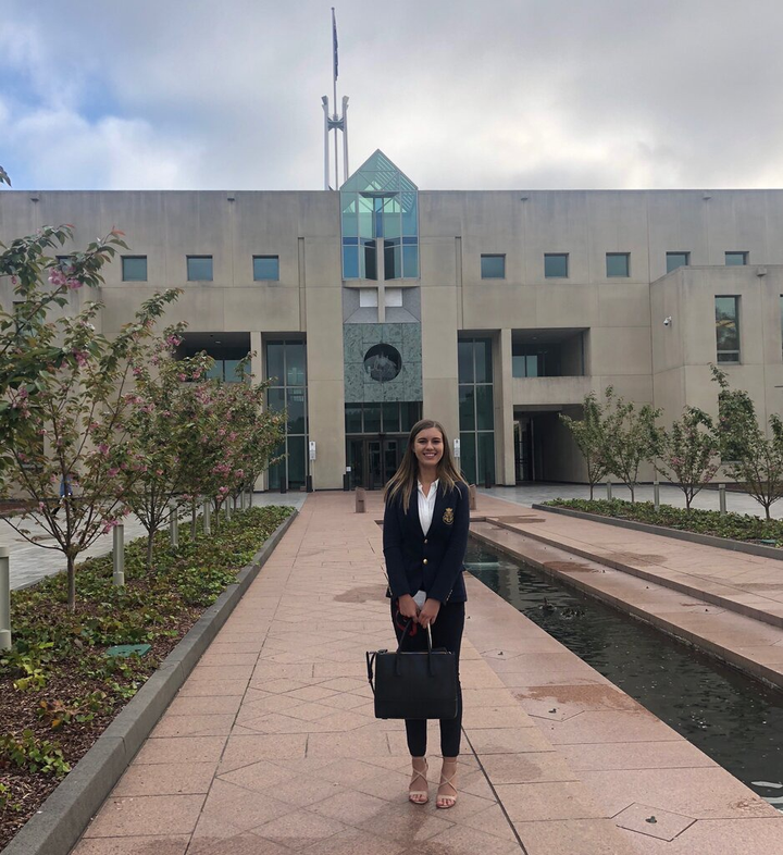 Australia rúng động vì cáo buộc cưỡng hiếp trong quốc hội - 2