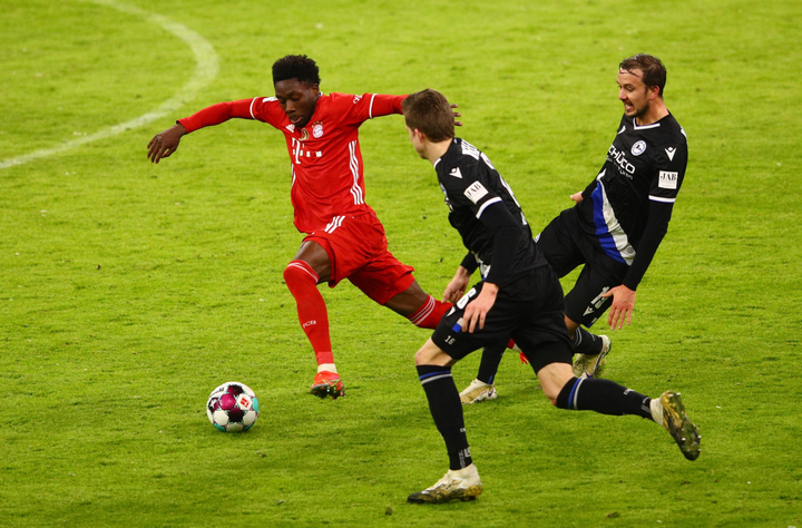 Bayern bị đội mới lên hạng cầm hòa trên sân phủ tuyết - 6