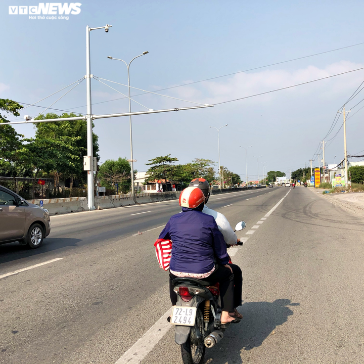 Ảnh: Các cửa ngõ vào TP.HCM thông thoáng sau kỳ nghỉ Tết - 2