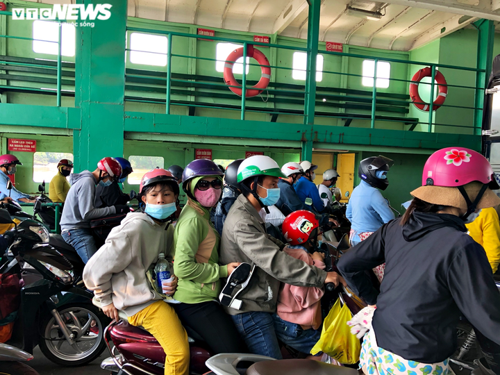 Ảnh: Các cửa ngõ vào TP.HCM thông thoáng sau kỳ nghỉ Tết - 5