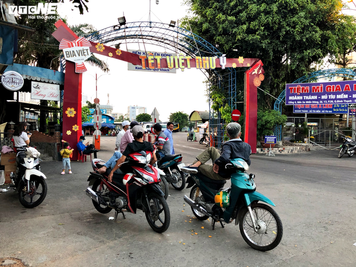 Ảnh: Các cửa ngõ vào TP.HCM thông thoáng sau kỳ nghỉ Tết - 9