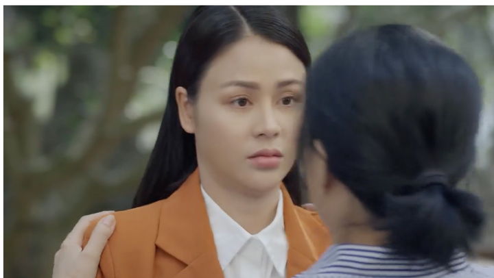 'Hướng dương ngược nắng' tập 28: Mẹ Kiên nhận Minh là con dâu - 1