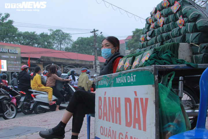 Ảnh: Quốc lộ 1A ùn ứ, cao tốc Pháp Vân-Cầu Giẽ thông thoáng chiều mùng 5 Tết - 9