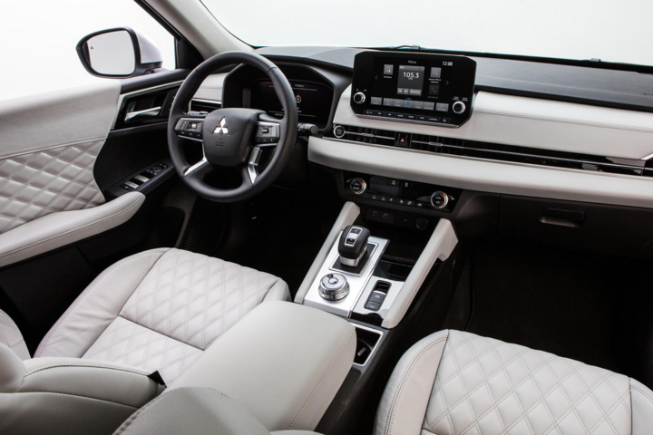 Mitsubishi Outlander 2022 lộ diện với thiết kế mới - 9