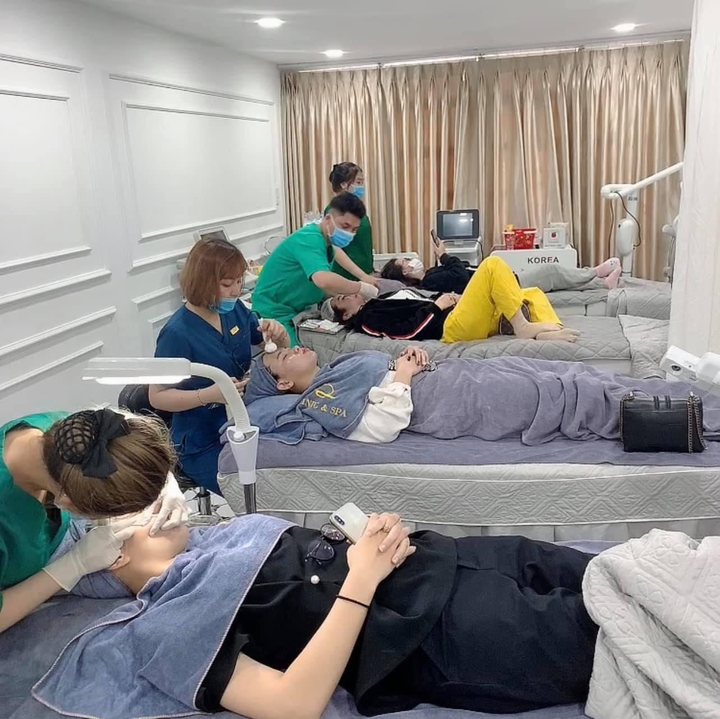 Dịch vụ chăm sóc da cho phái đẹp uy tín tại thẩm mỹ viện Q Clinic & Spa - 2